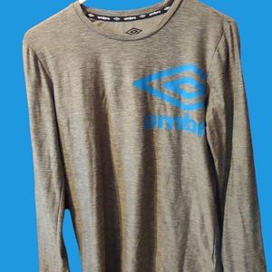 Umbro extra large 16-18 boys long sleeve t-shirt